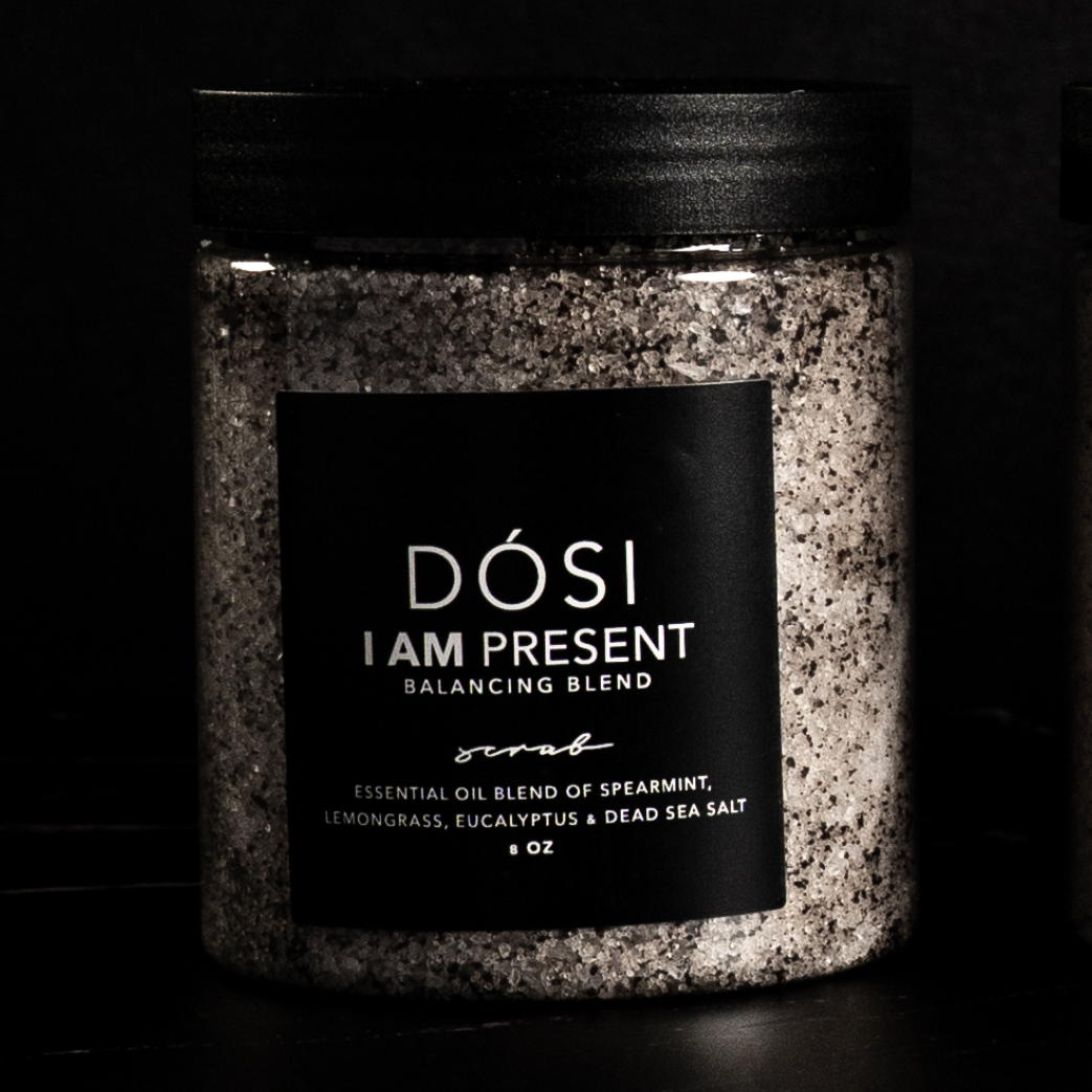 I AM PRESENT body scrub